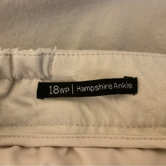 Talbots Hampshire Ankle Women’s Beige Trousers. 18WP - Picture 4 of 5